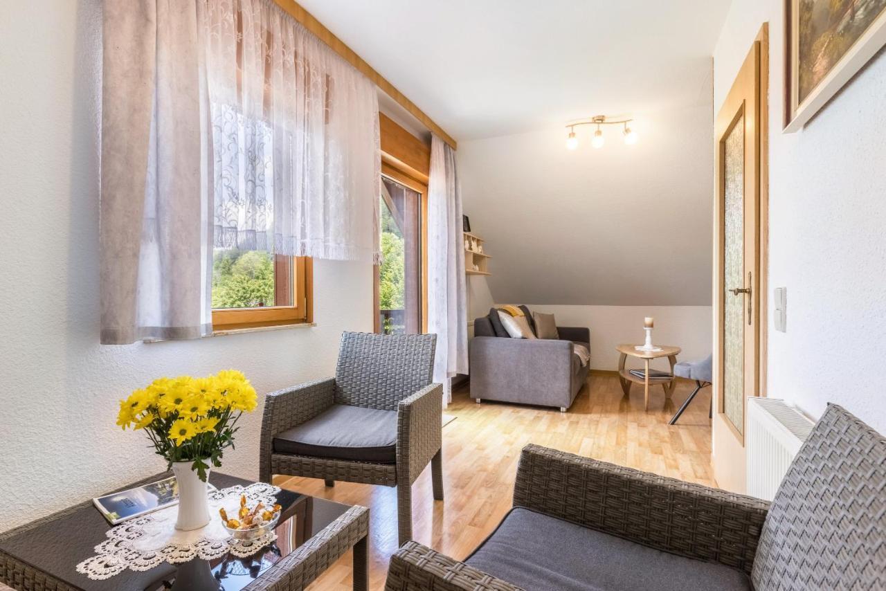 Ferienwohnung Haus Am Wald Messstetten Exterior foto
